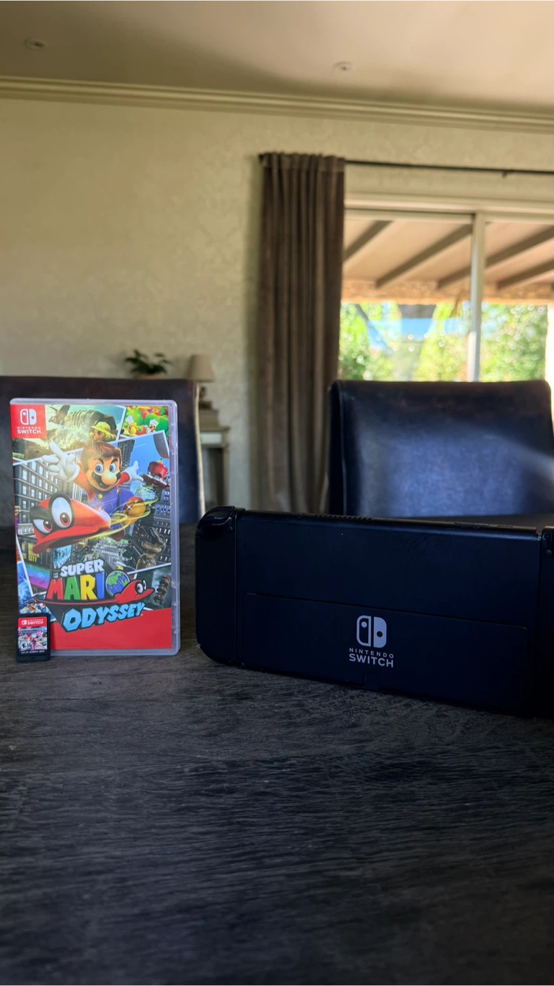 Nintendo OLED Bundle With 2 Games Worth 120$+ New Controllers - photo 2