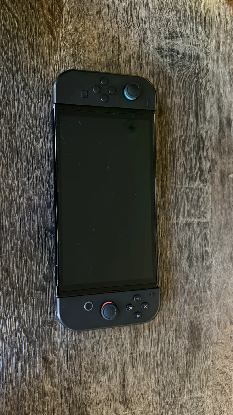 Nintendo OLED Bundle With 2 Games Worth 120$+ New Controllers - photo 3