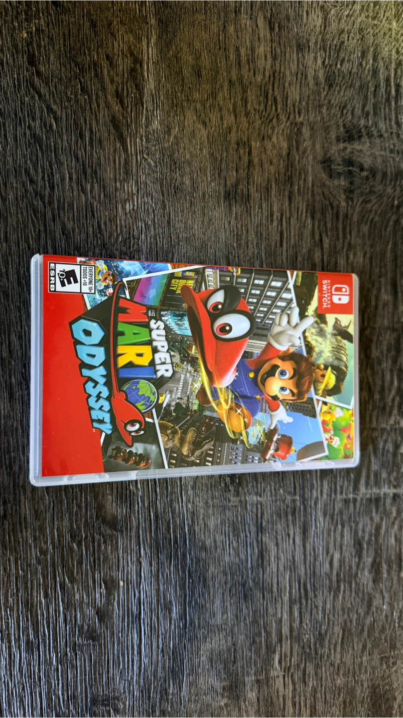 Nintendo OLED Bundle With 2 Games Worth 120$+ New Controllers - photo 5