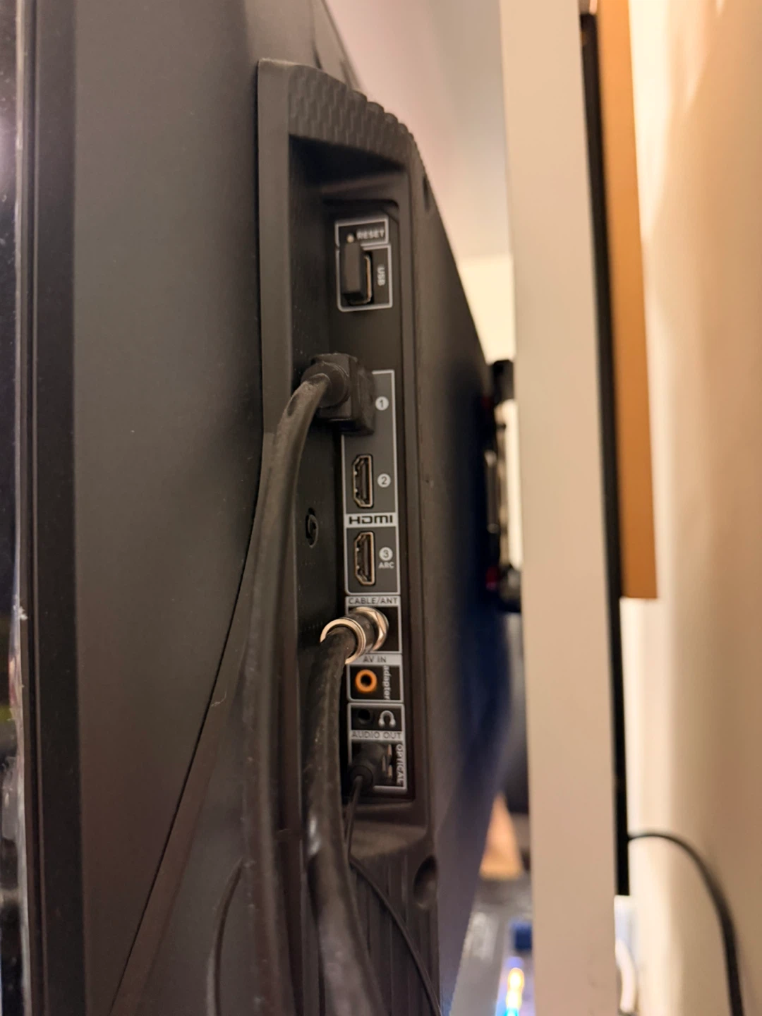 TCL Roku TV - photo 3