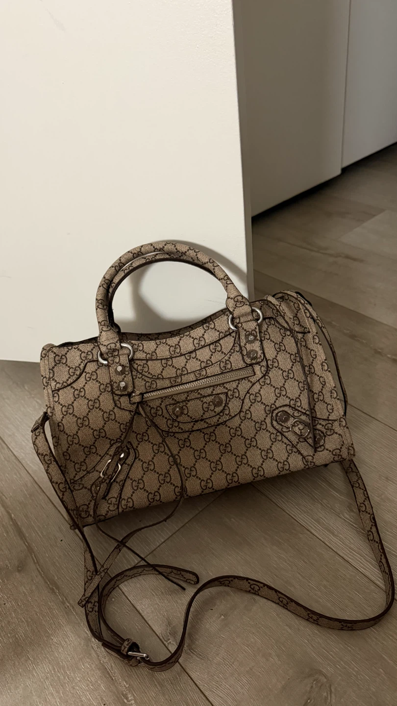 Gucci Balenciaga city bag