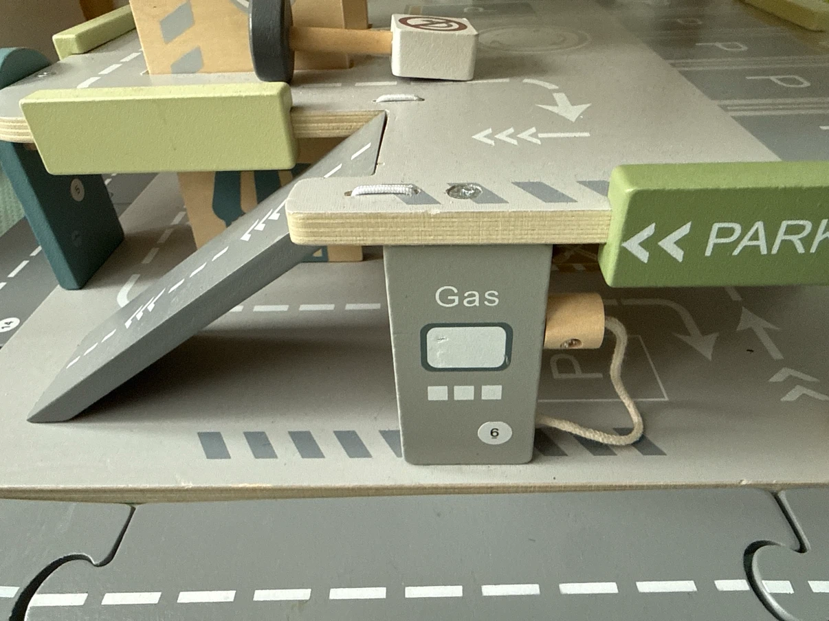 Wooden Toy Parking Garage - photo 2