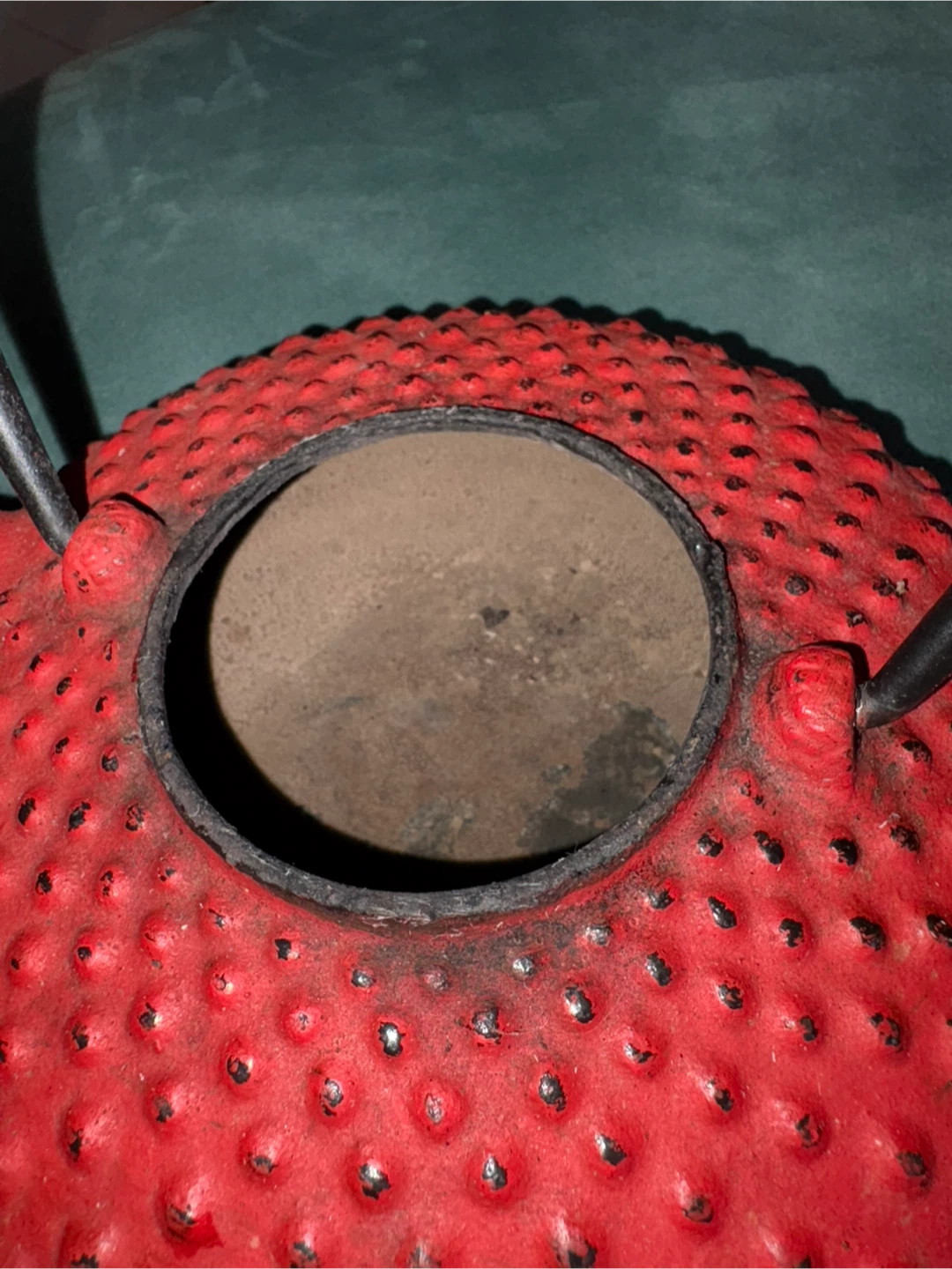 Beautiful Red Cast Iron Japanese-Style Teapot – Decorative Piece - photo 5