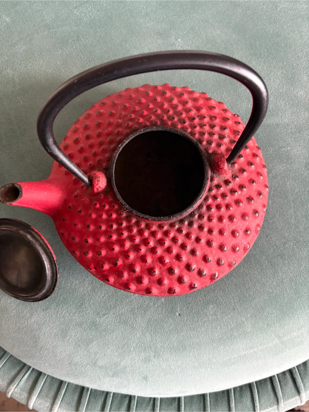 Beautiful Red Cast Iron Japanese-Style Teapot – Decorative Piece - photo 3