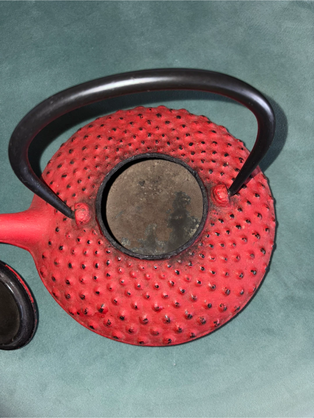 Beautiful Red Cast Iron Japanese-Style Teapot – Decorative Piece - photo 4