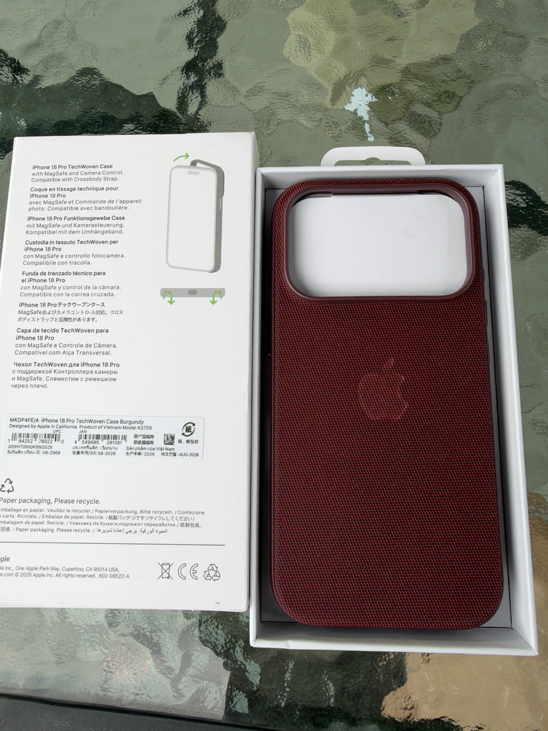 Apple iPhone 18 Pro TechWoven Case Burgundy