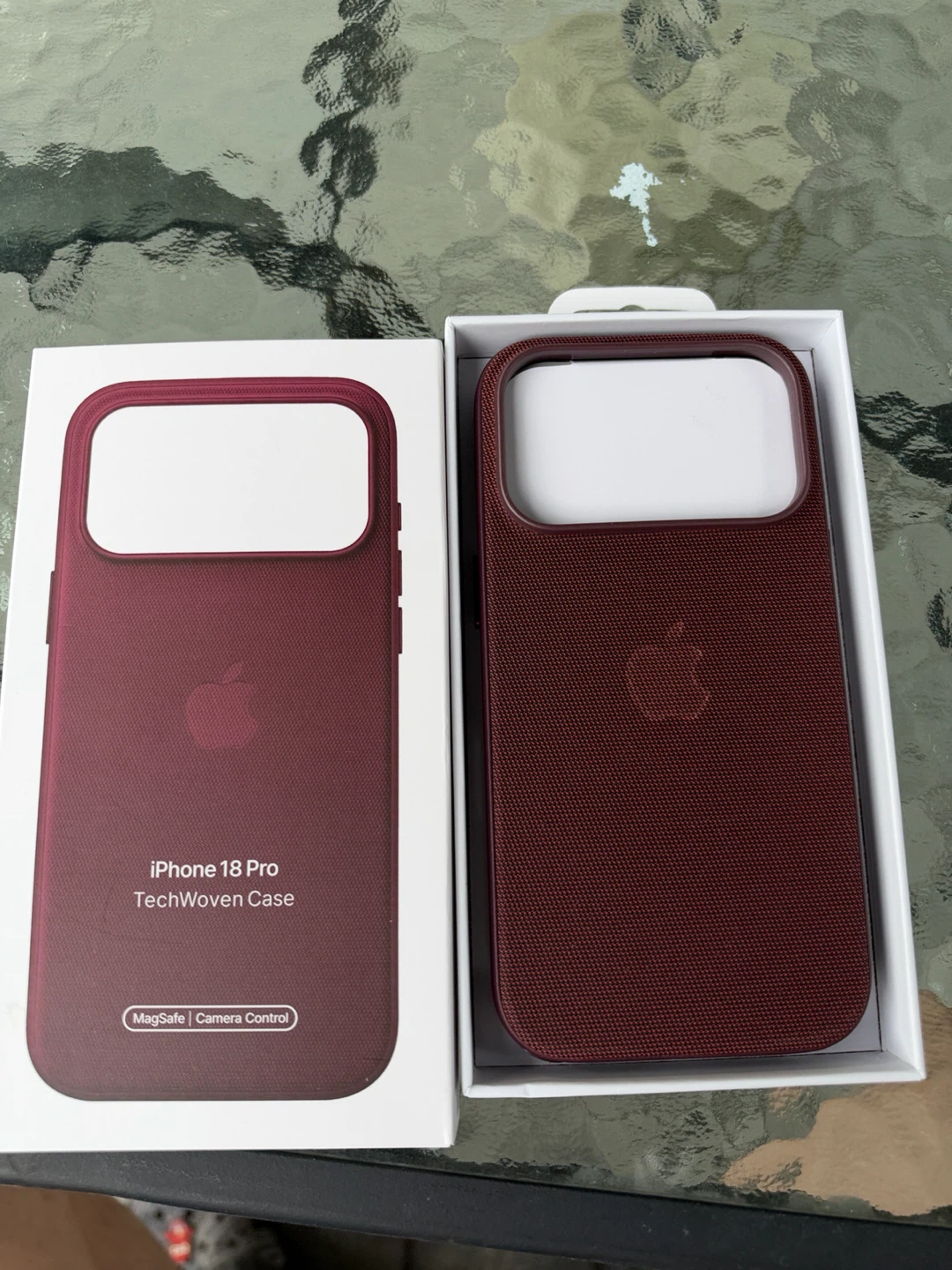 Apple iPhone 18 Pro TechWoven Case Burgundy - photo 2