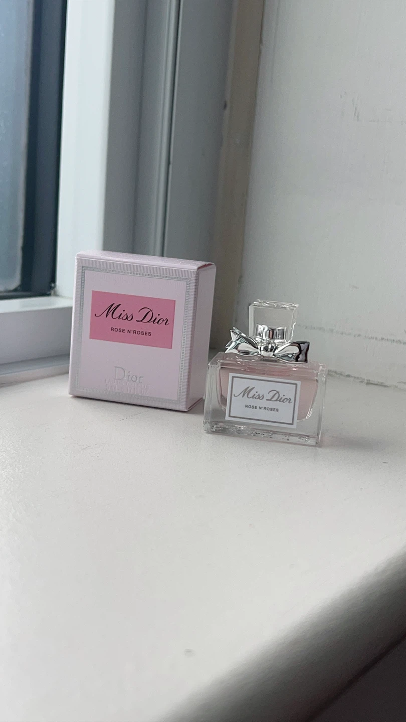 Miss Dior Rose N'Roses🌹 Eau de Toilette 5ml Miniature
