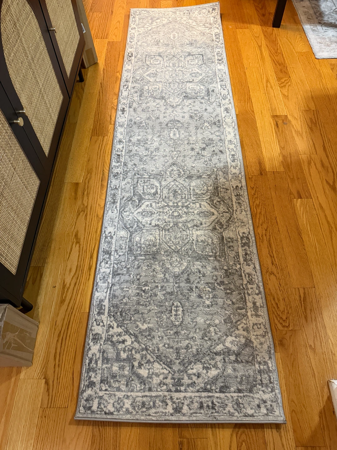 Runner Rug, Cream/Grey-“2 X 8” Brand New - photo 2