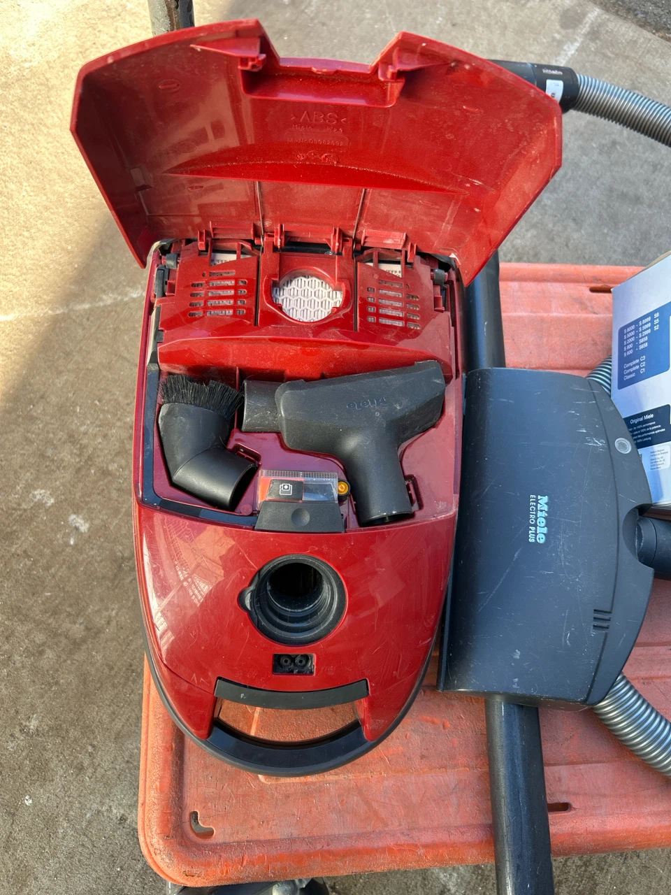 Miele S514 Vacuum Cleaner - photo 3