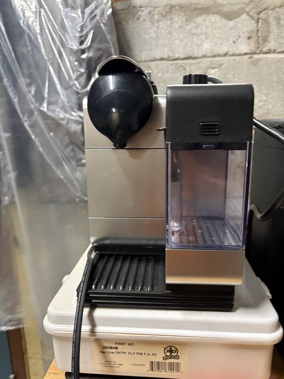 Nespresso Coffee Machine - photo 2