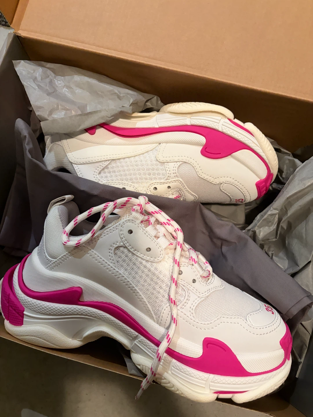 Balenciaga x 2 brand new pairs