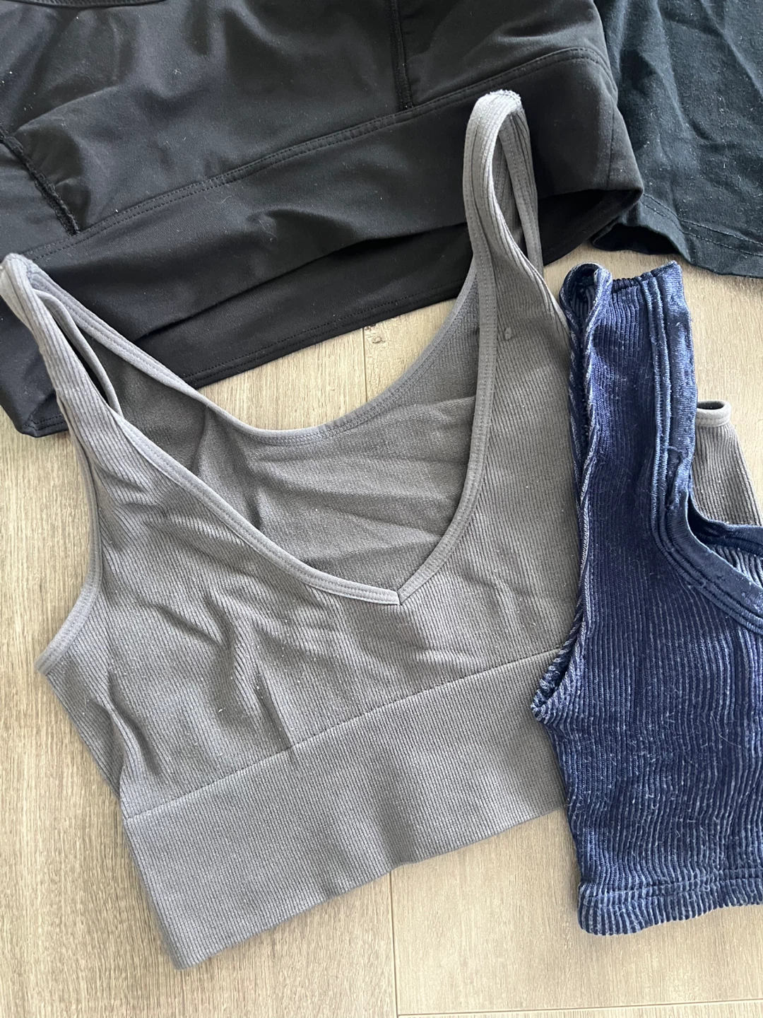 Tna and assorted Tops Bundle - photo 2