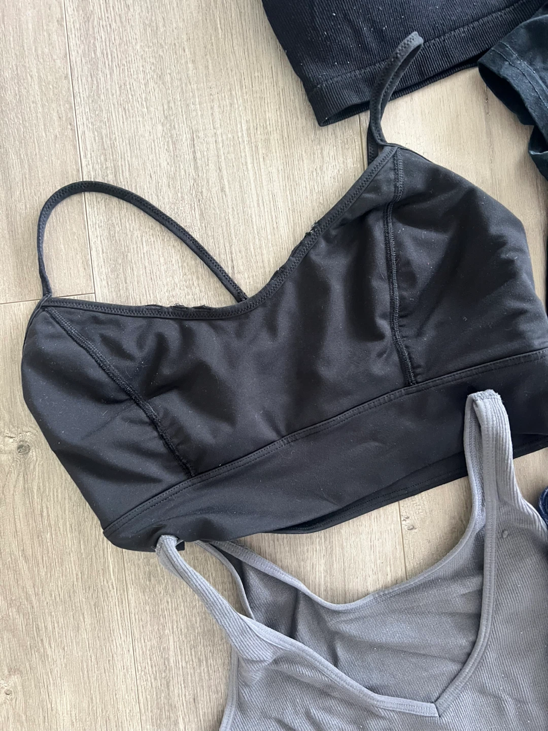 Tna and assorted Tops Bundle - photo 3