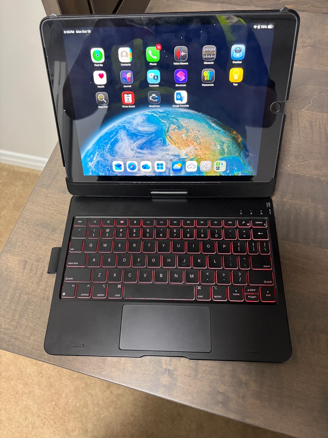 Black iPad Keyboard Case with Trackpad