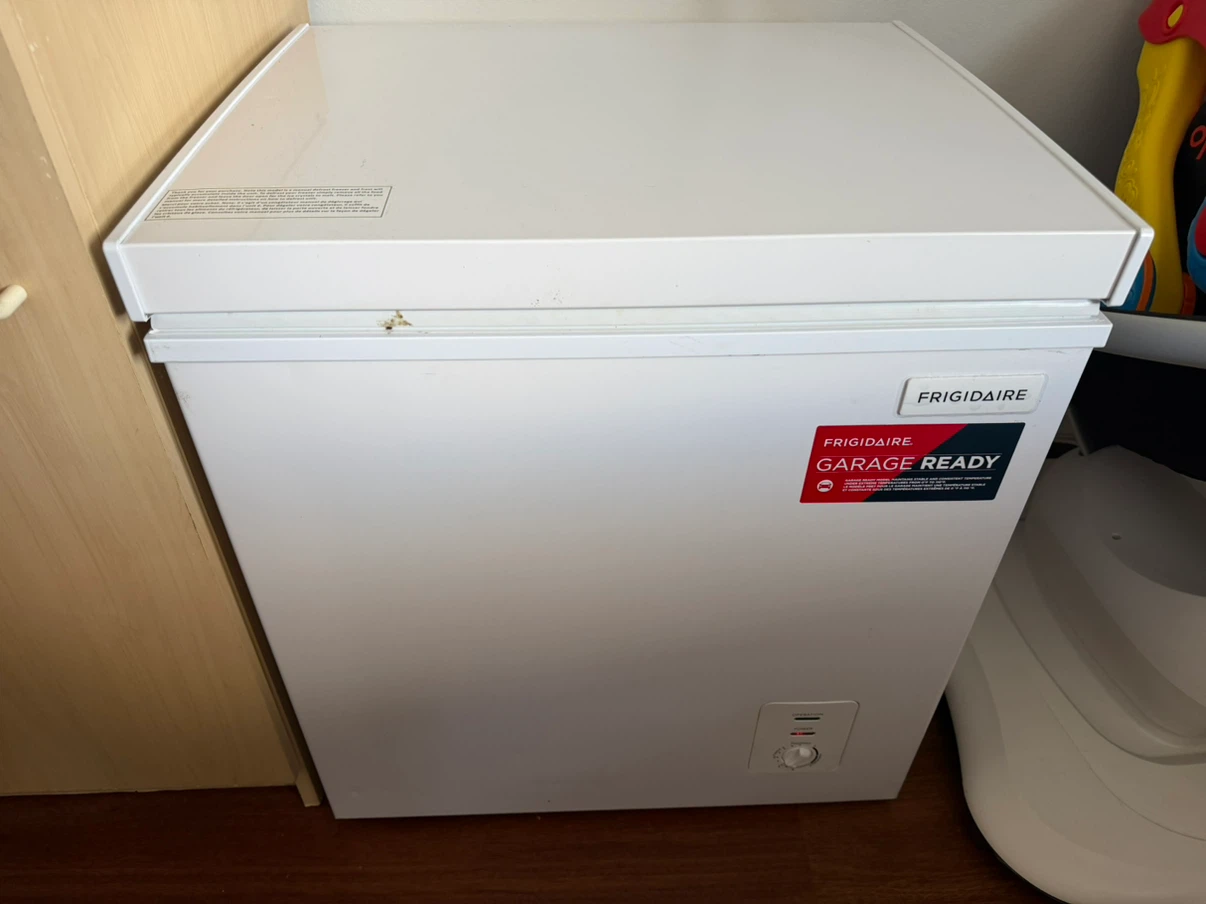 Frigidaire Garage Ready Chest Freezer