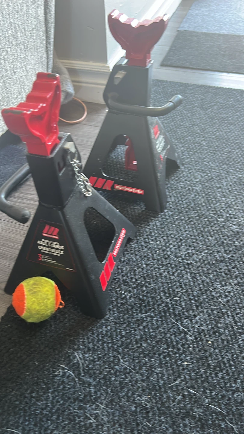 Motomaster 3 Ton Axle Stands