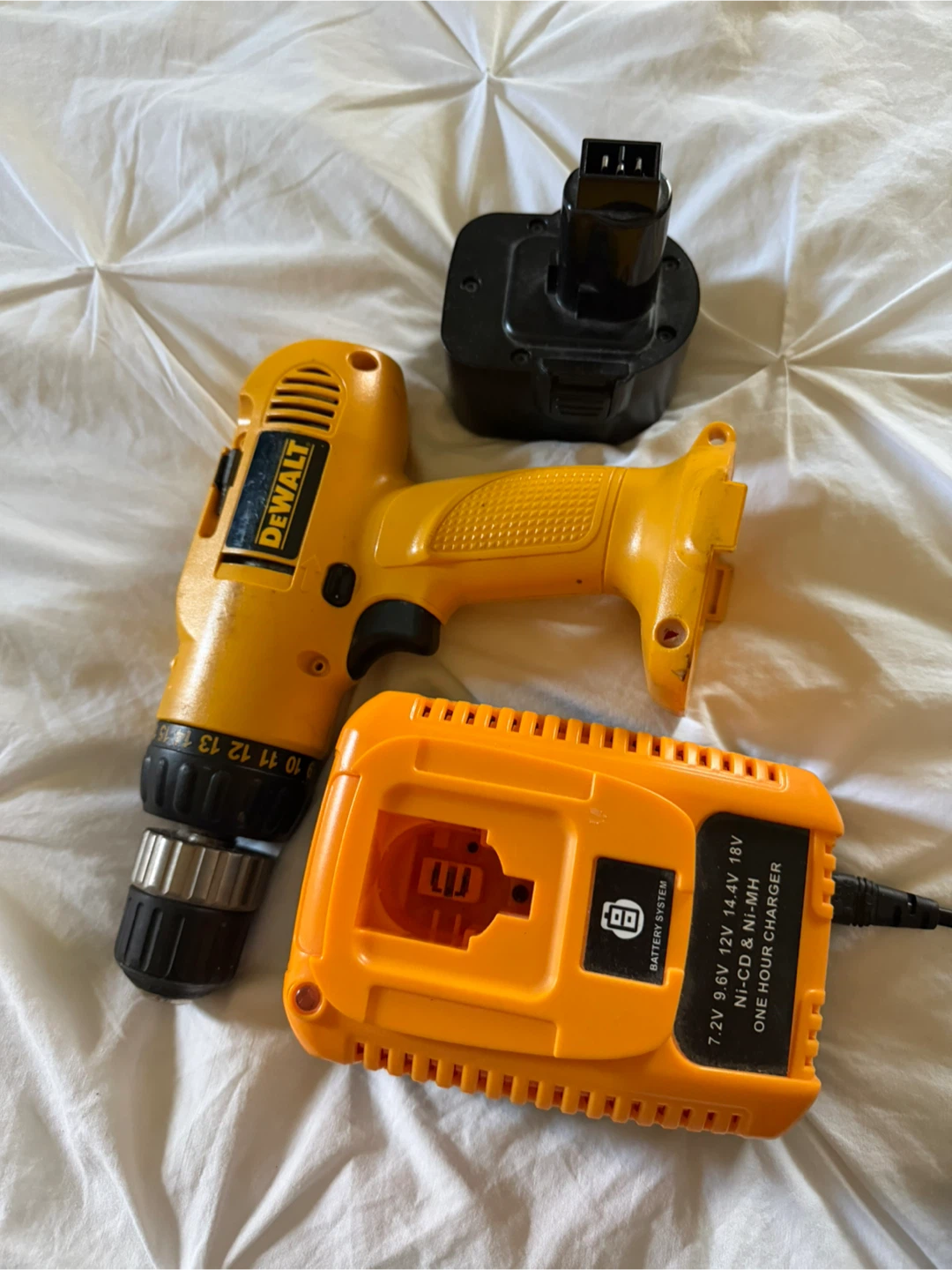 DeWalt Cordless Drill with Battery and Charger