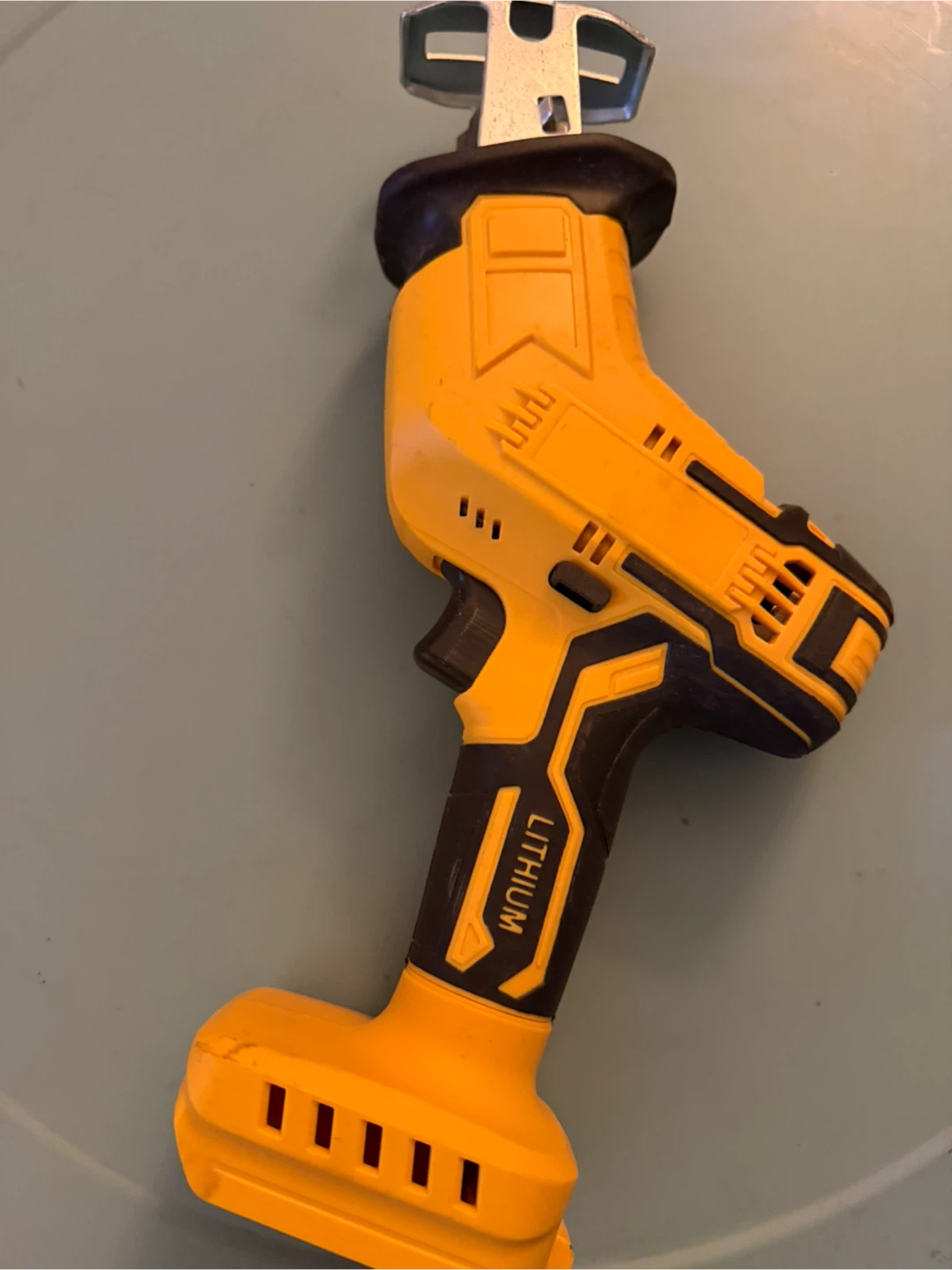 Cordless Reciprocating Saw