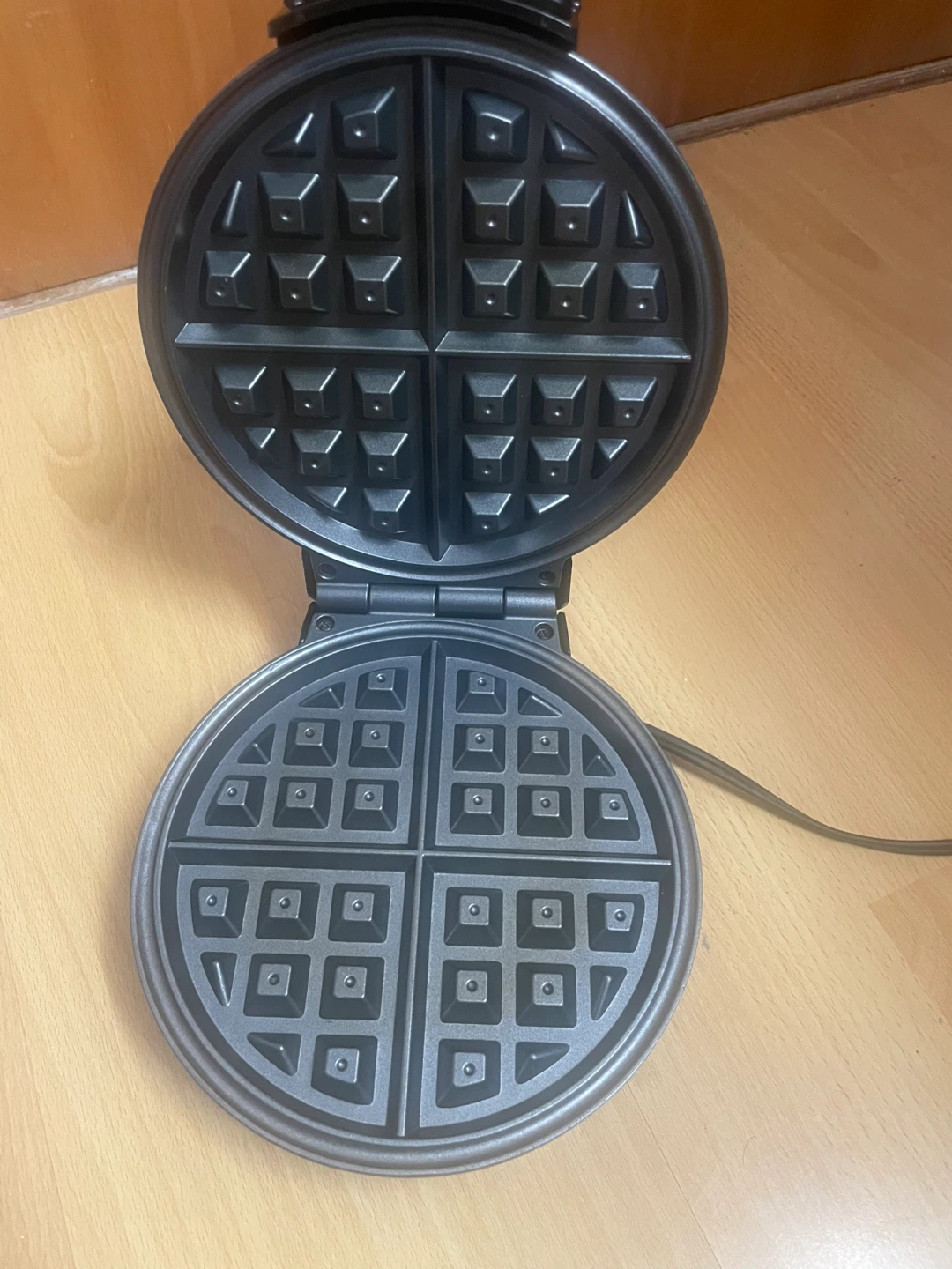 Oster Waffle Maker