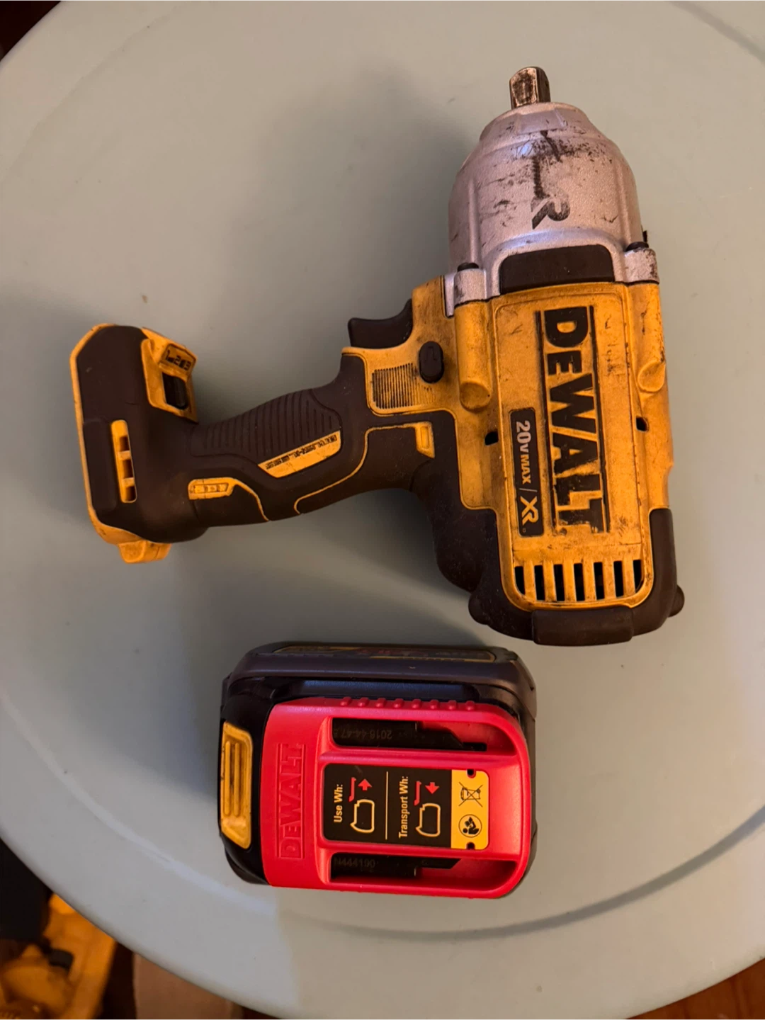 DeWalt 20V Max XR Impact Wrench - photo 2