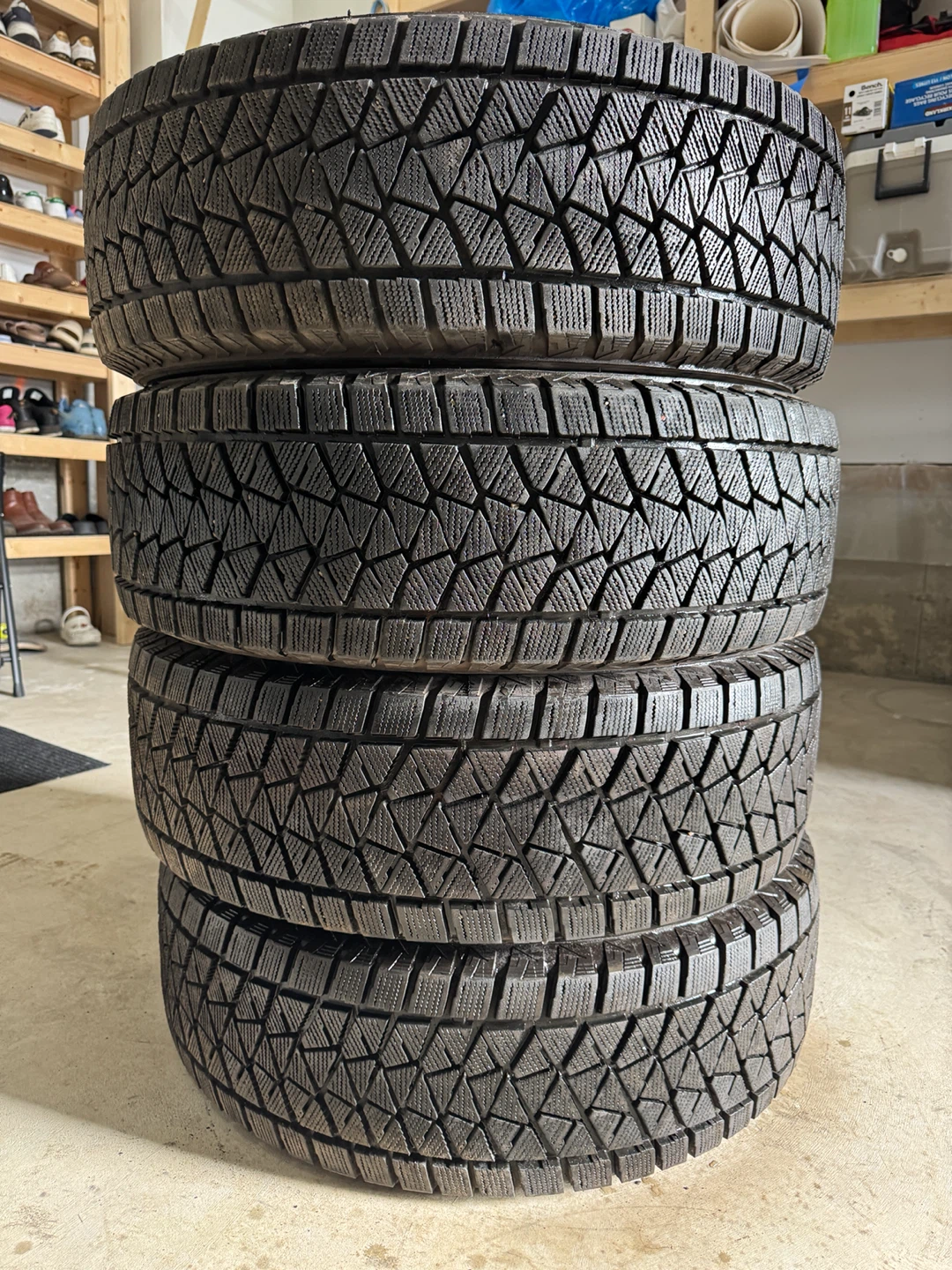 265/70R17 Bridgestone Blizzak Set of 4 - 96% Tread (dot 2025)