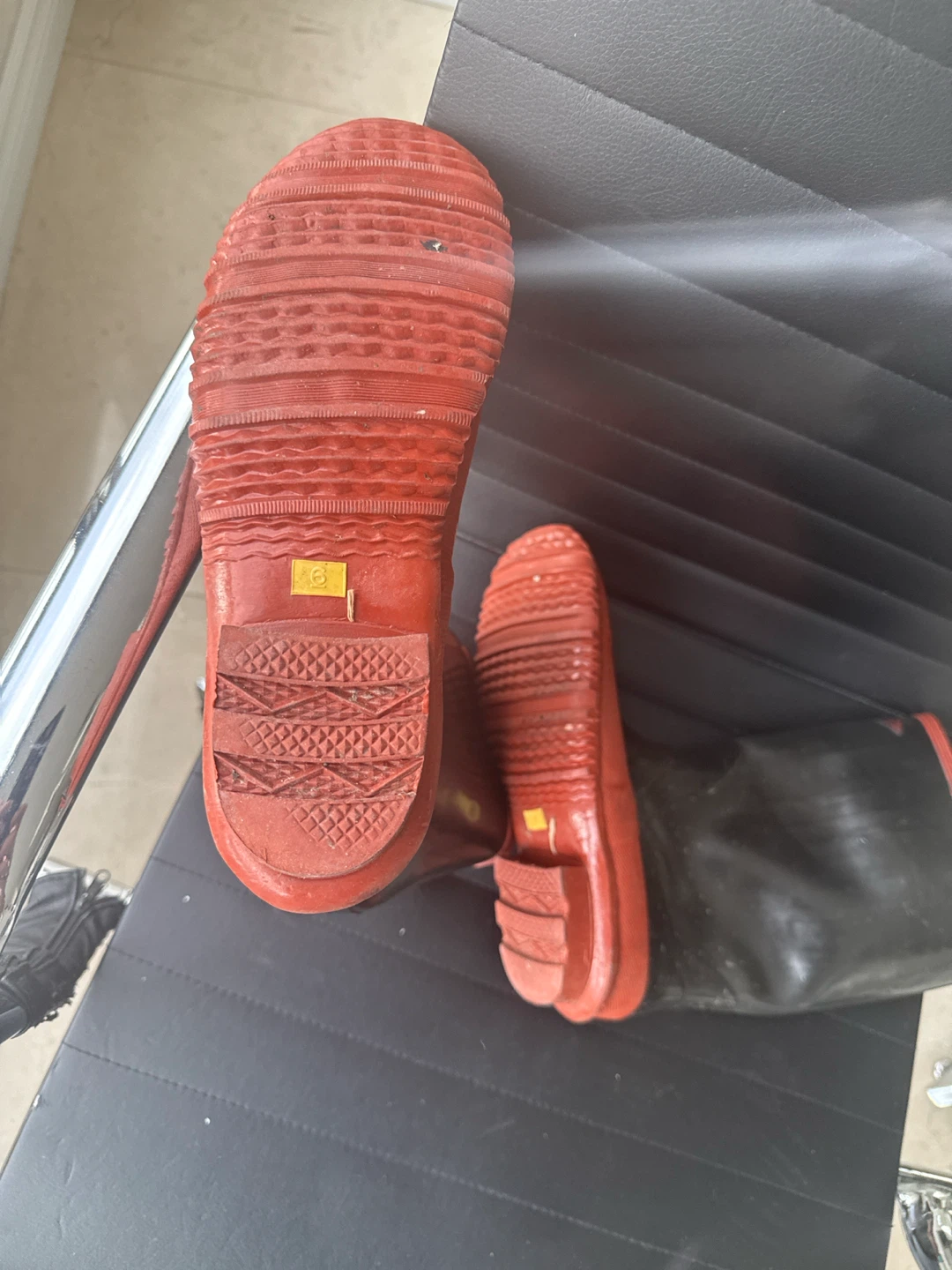 Tuf-Safe Rubber Boots Size 6 - photo 2