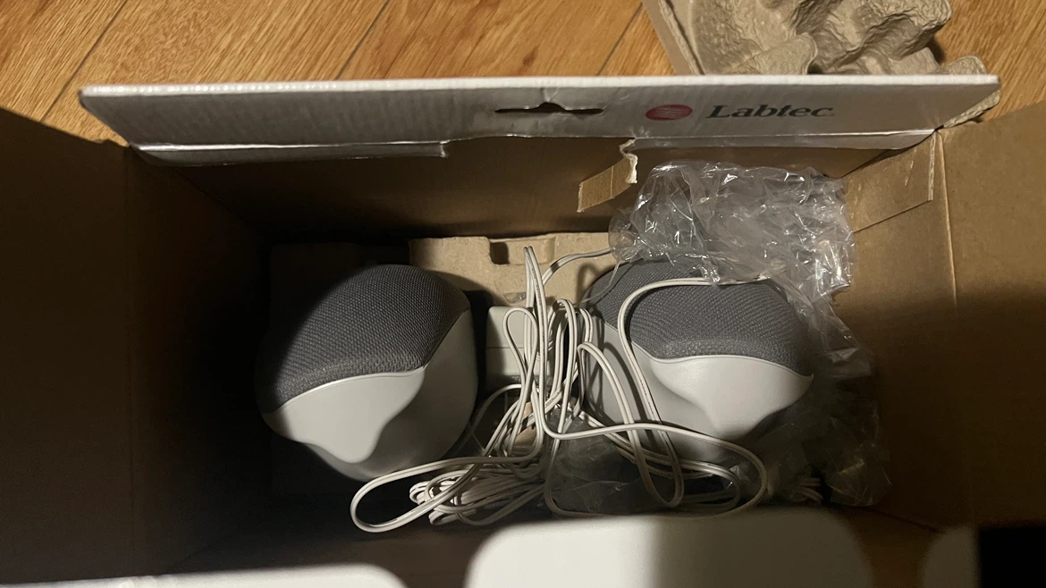 Labtec Spin-45 Stereo Desktop Speakers - photo 2