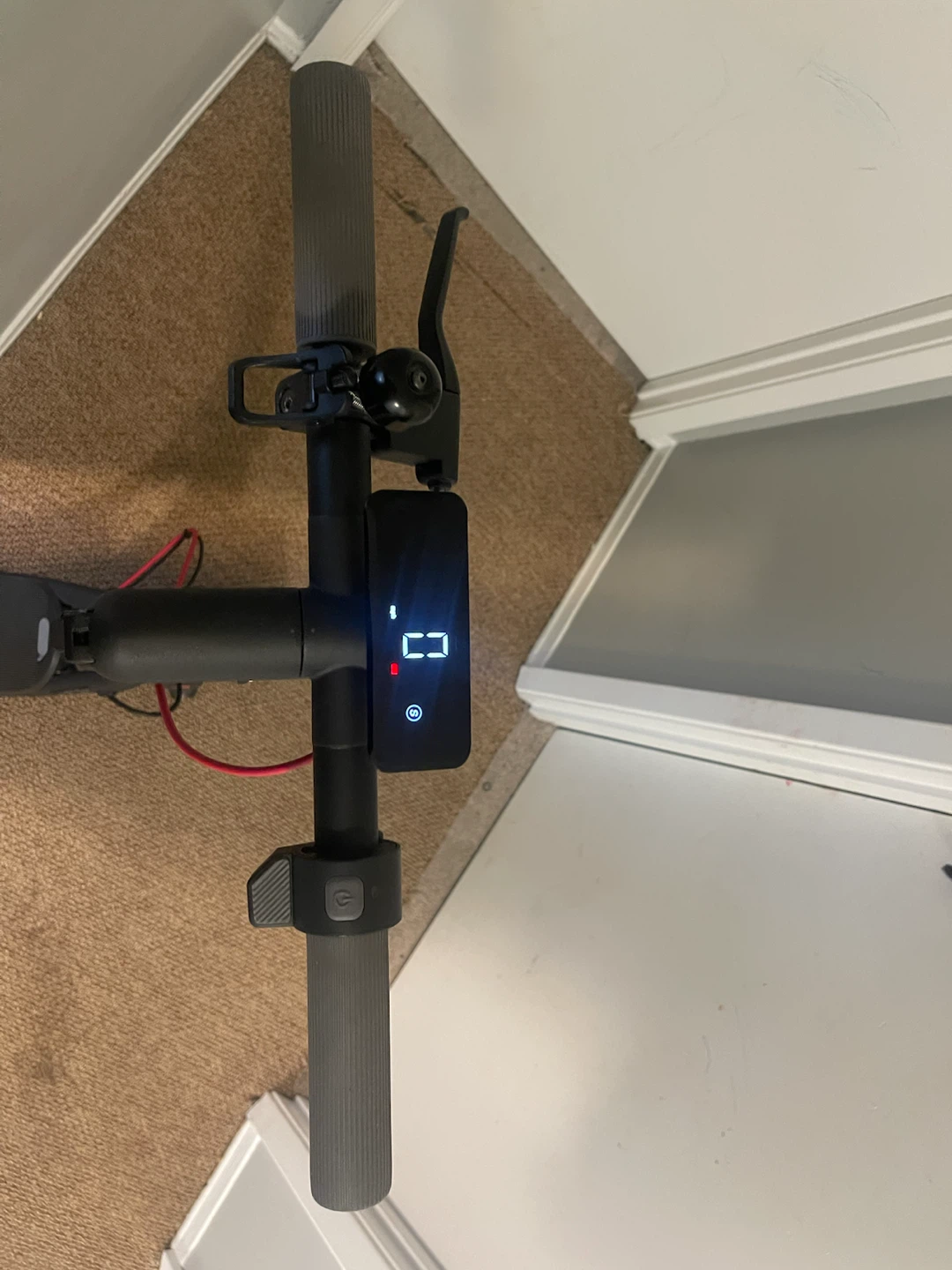 NAVEE v25 Electric Scooter - photo 4