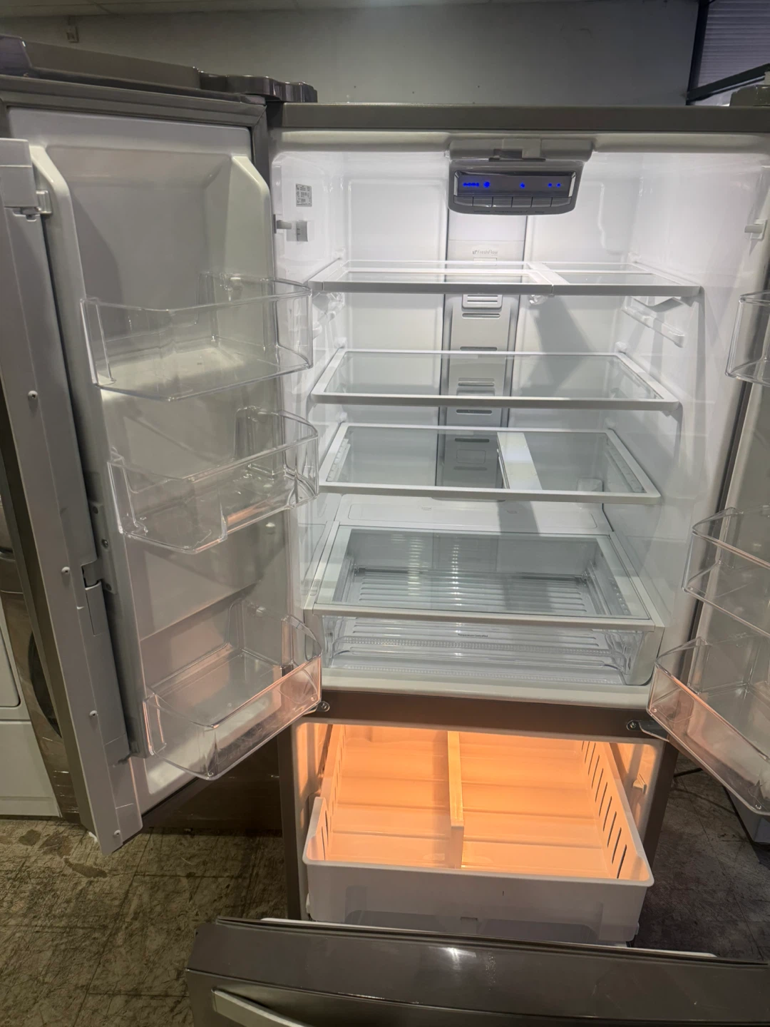 Whirlpool 30”French Door Refrigerator - photo 4