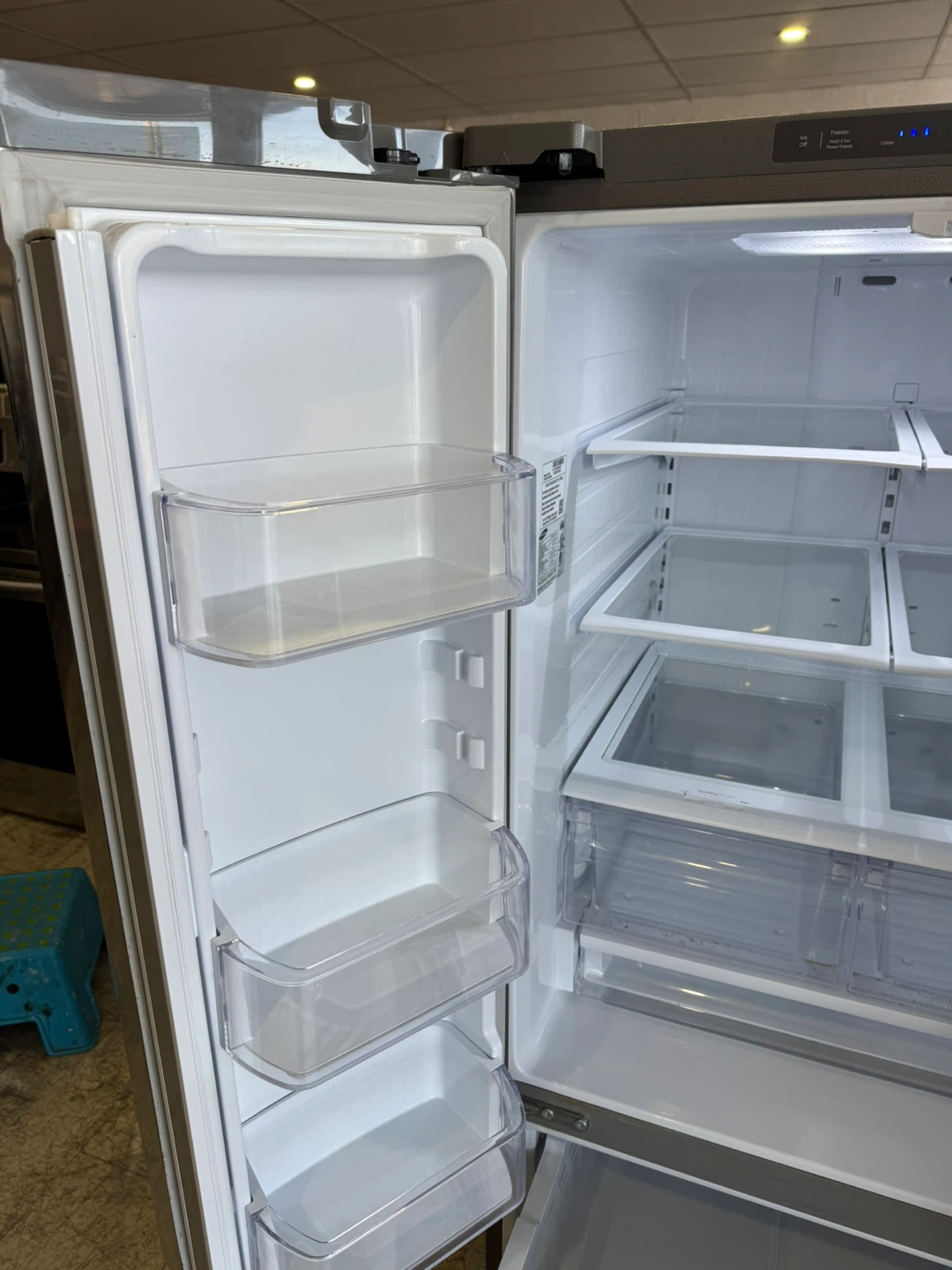 Samsung 30”Stainless Steel French Door Refrigerator - photo 5