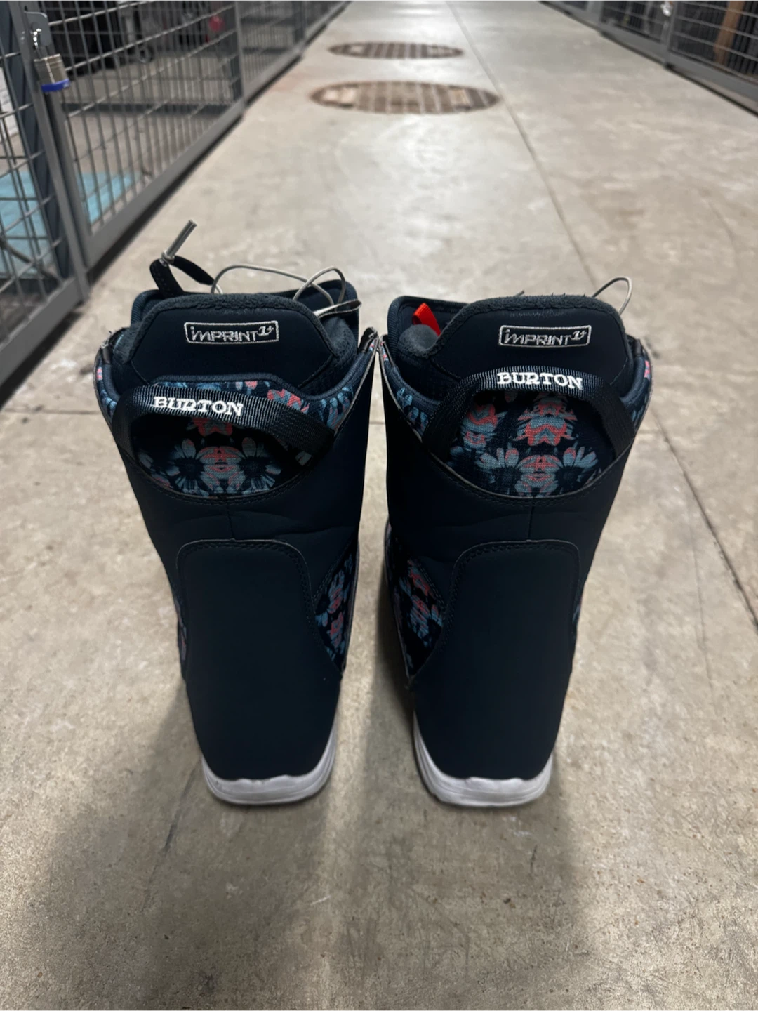 Burton Snowboard Boots W8 - photo 2
