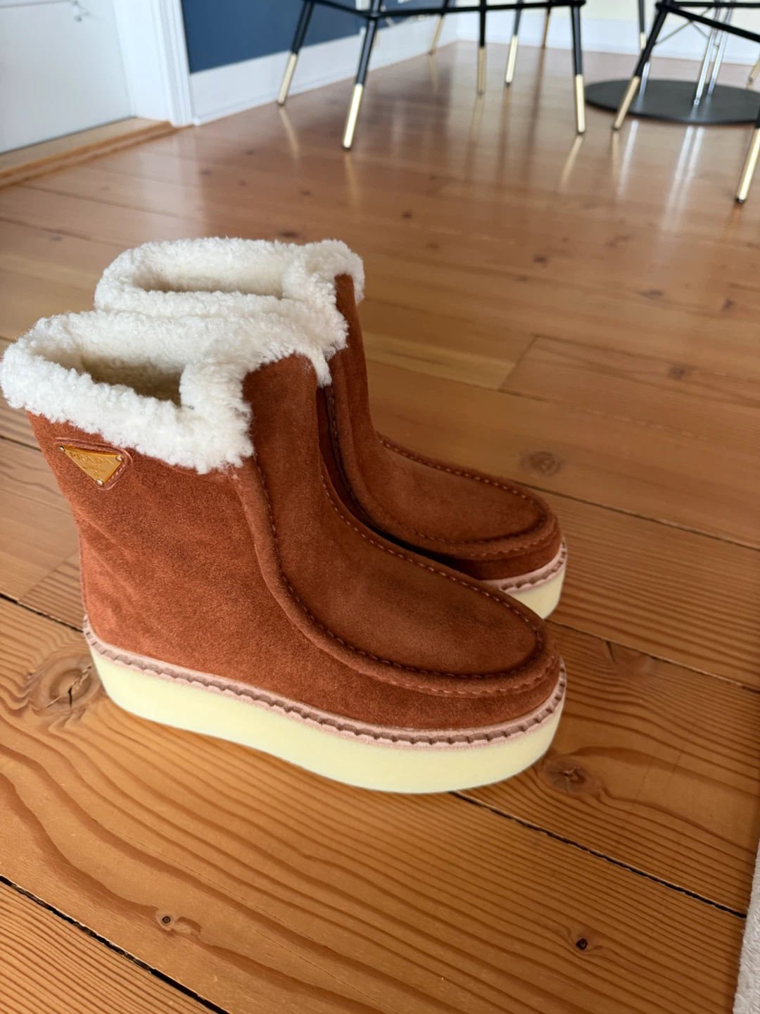 Suede Shearling Boots Size 36