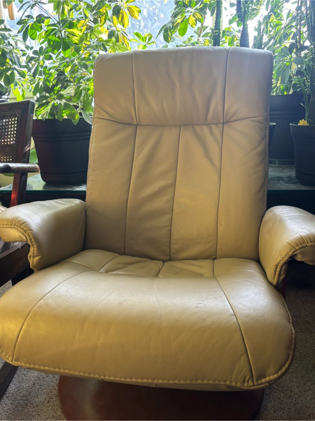 Tan Leather Recliner with Ottoman - photo 2
