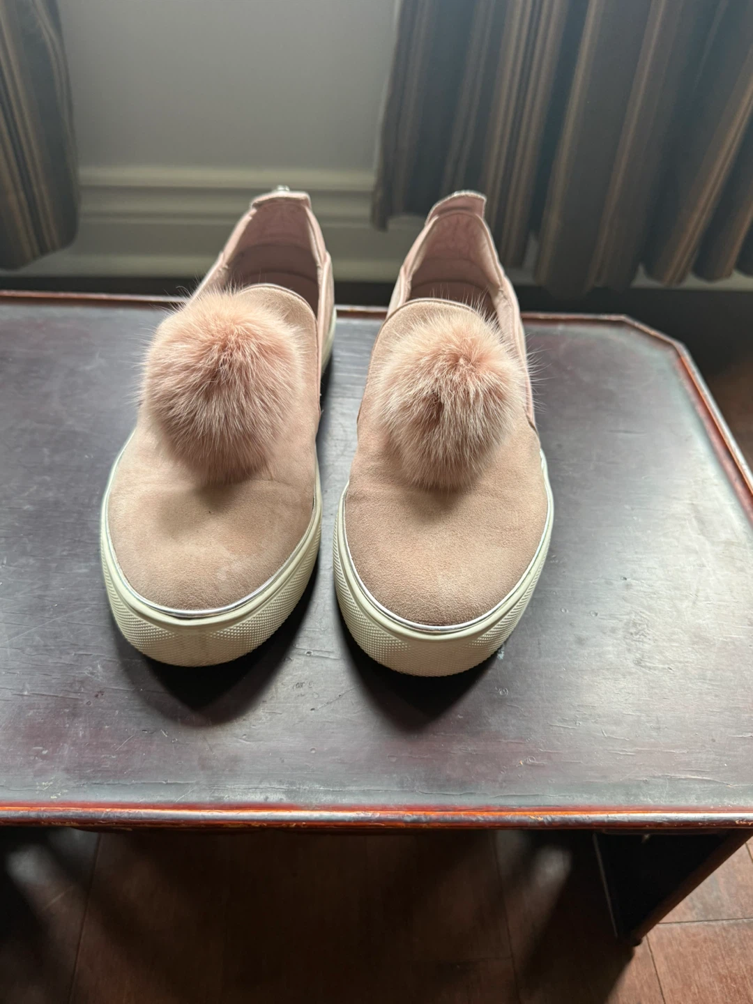 Wishbone Collection Pom Pom Slip-on Sneakers