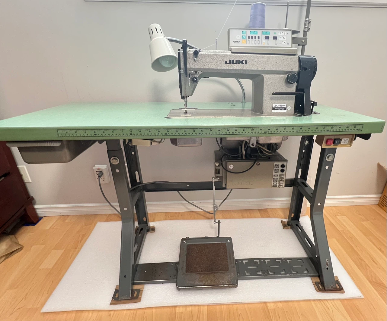 Juki DDL-5550-4 Industrial Sewing Machine - photo 2