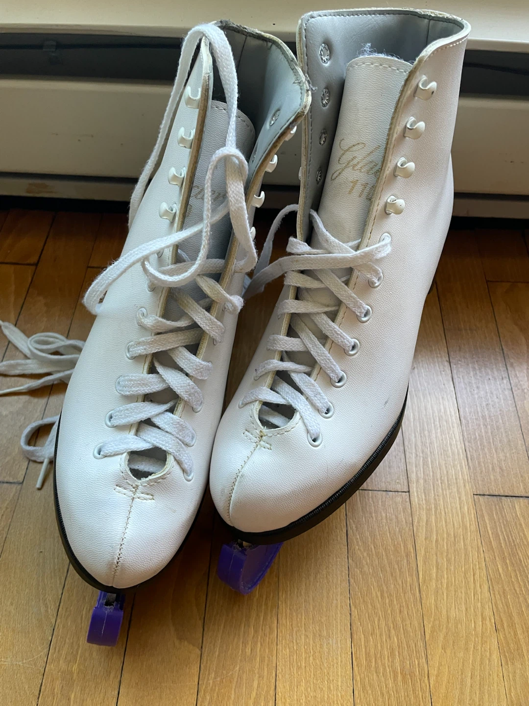 Glacier 110 Figure Skates Size 6 - photo 4