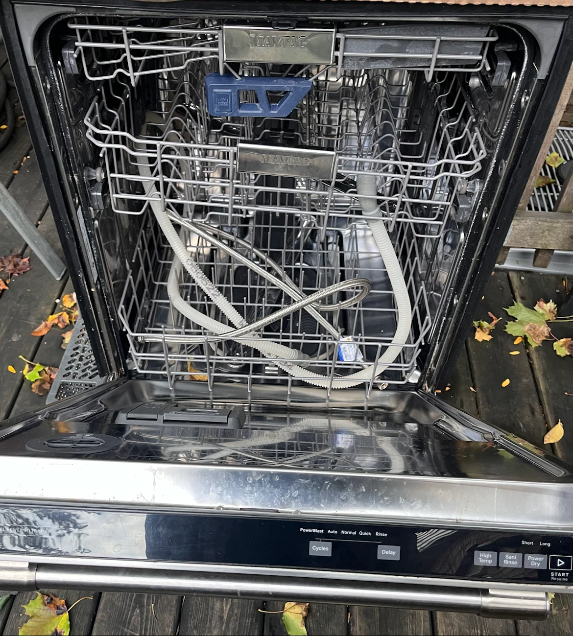 Maytag Dishwasher MDB9979SKZ0 (PARTS ONLY) - photo 2