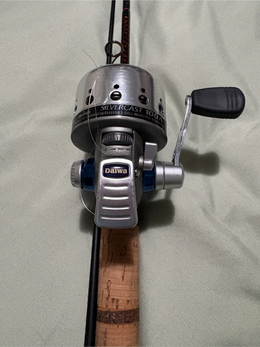 Daiwa Silvercast 100A Fishing Reel and Rod Combo - photo 3