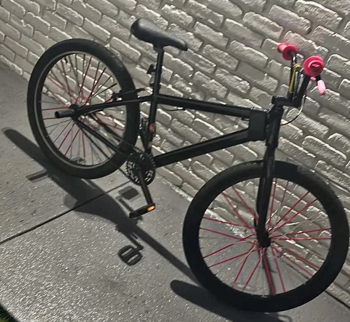 26 inch blocks flyer pink and black (trades or money)