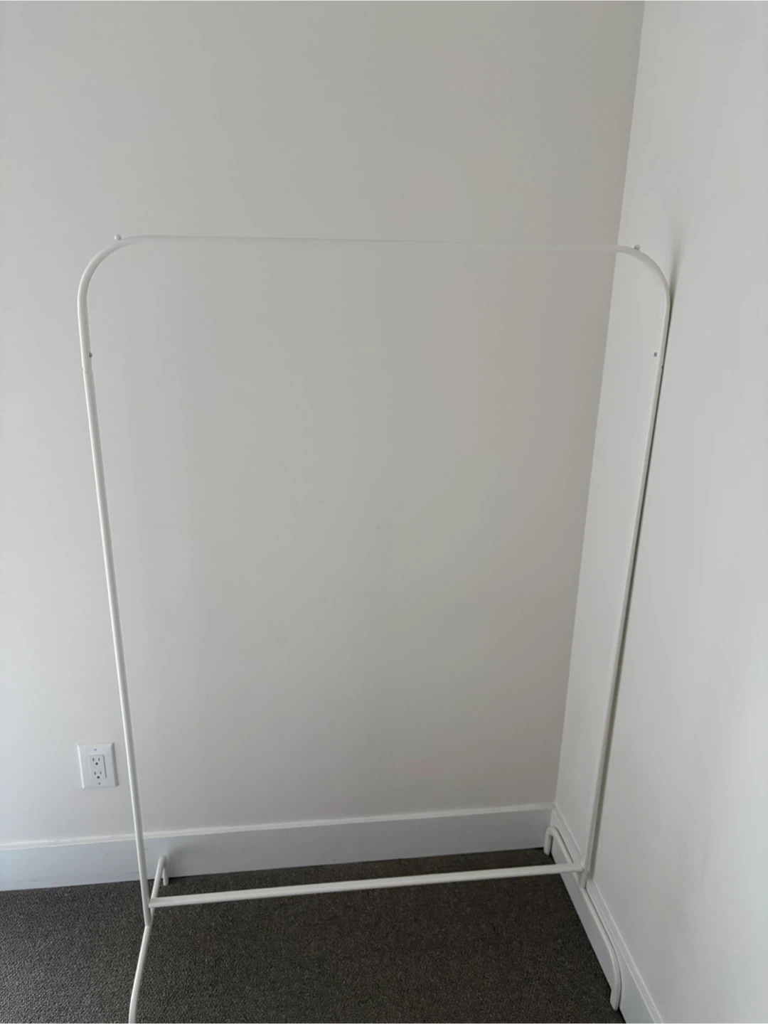 White Metal Clothing Rack - photo 2