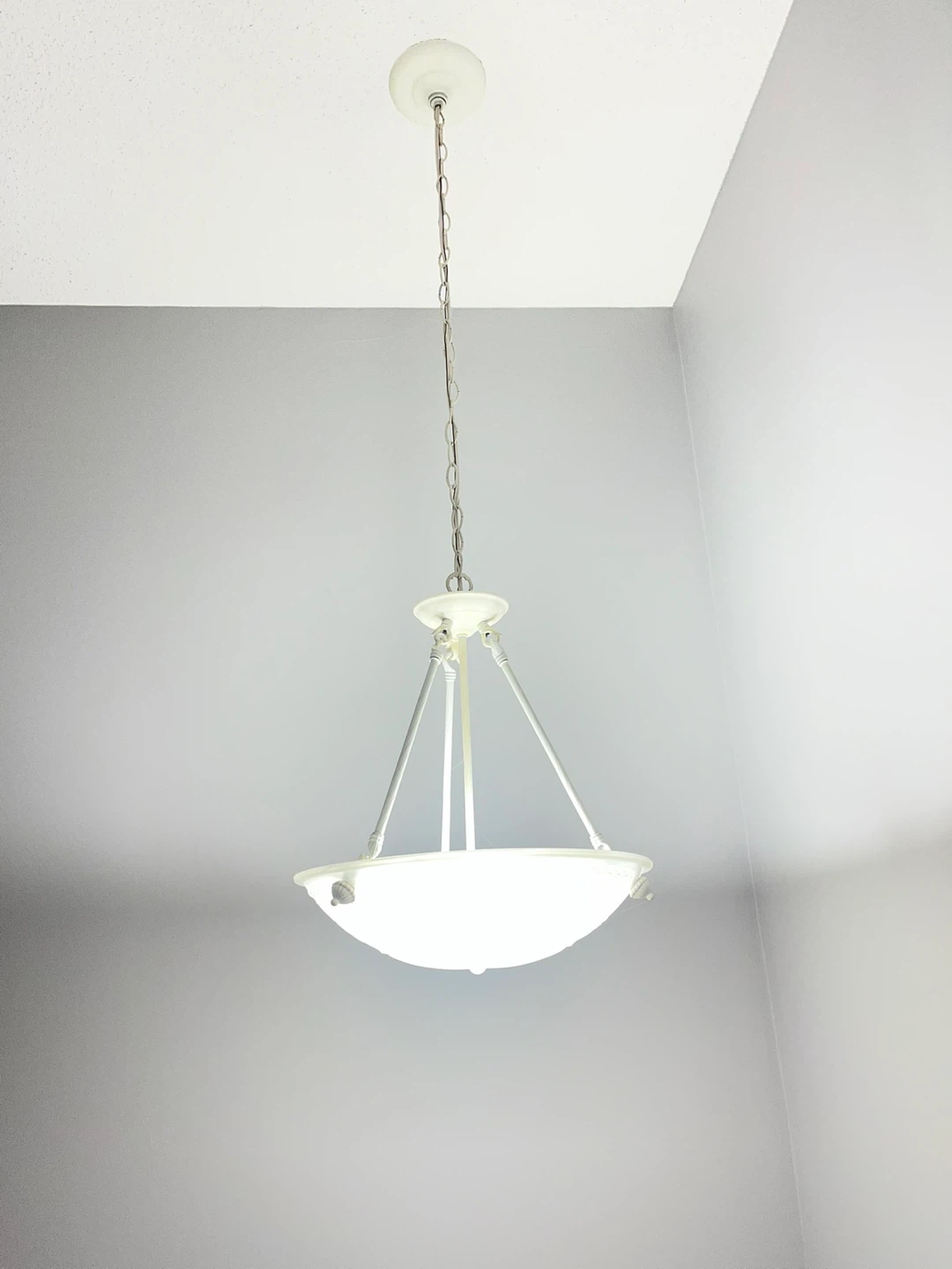 White 3-Light Hanging Pendant Ceiling Lamp