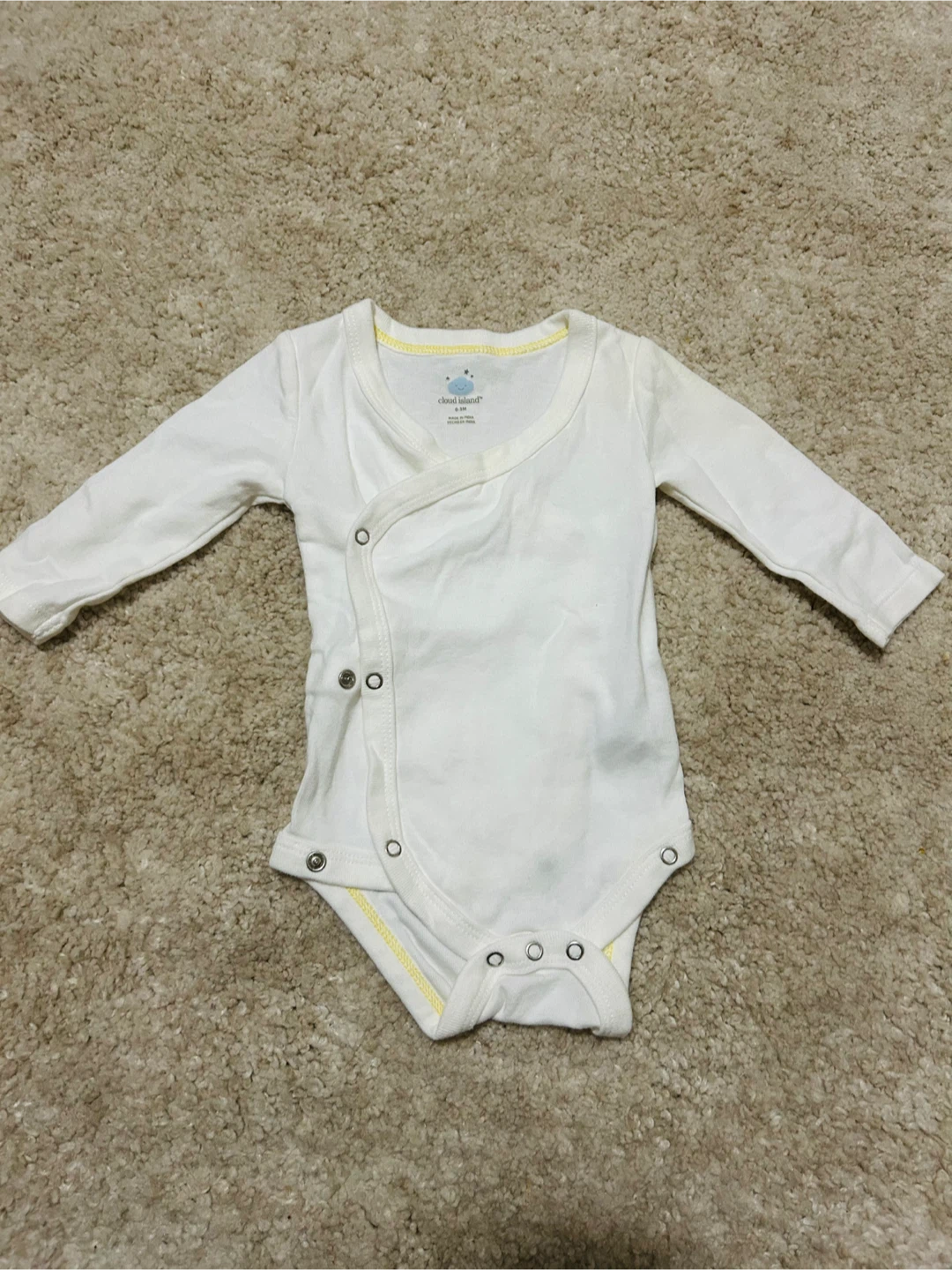 Set of baby bodysuits Cloud Island brands.