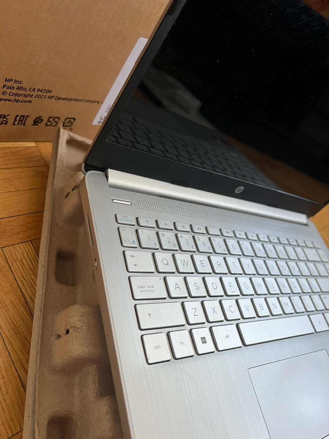 HP Laptop 14-fq0038ca Silver - photo 2