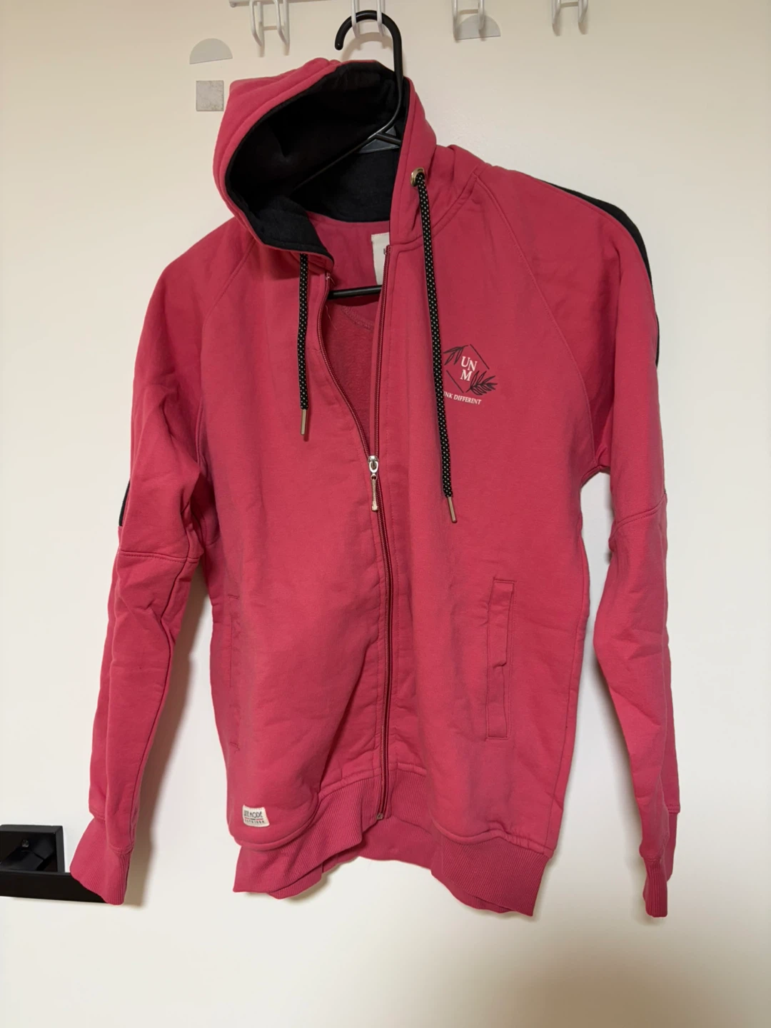 Assorted Clothing Bundle - photo 5