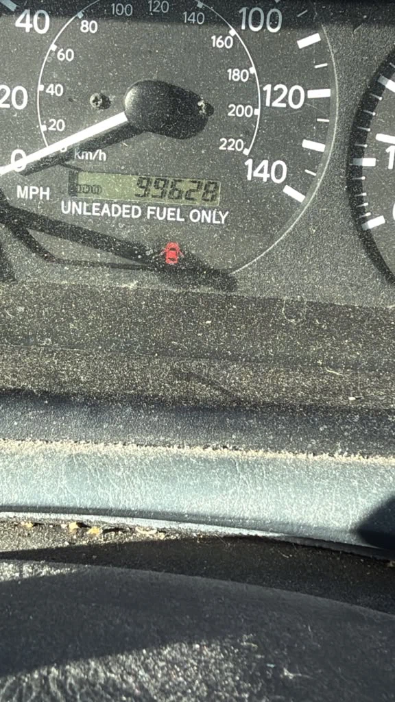 1999 Toyota Camry LE - photo 4