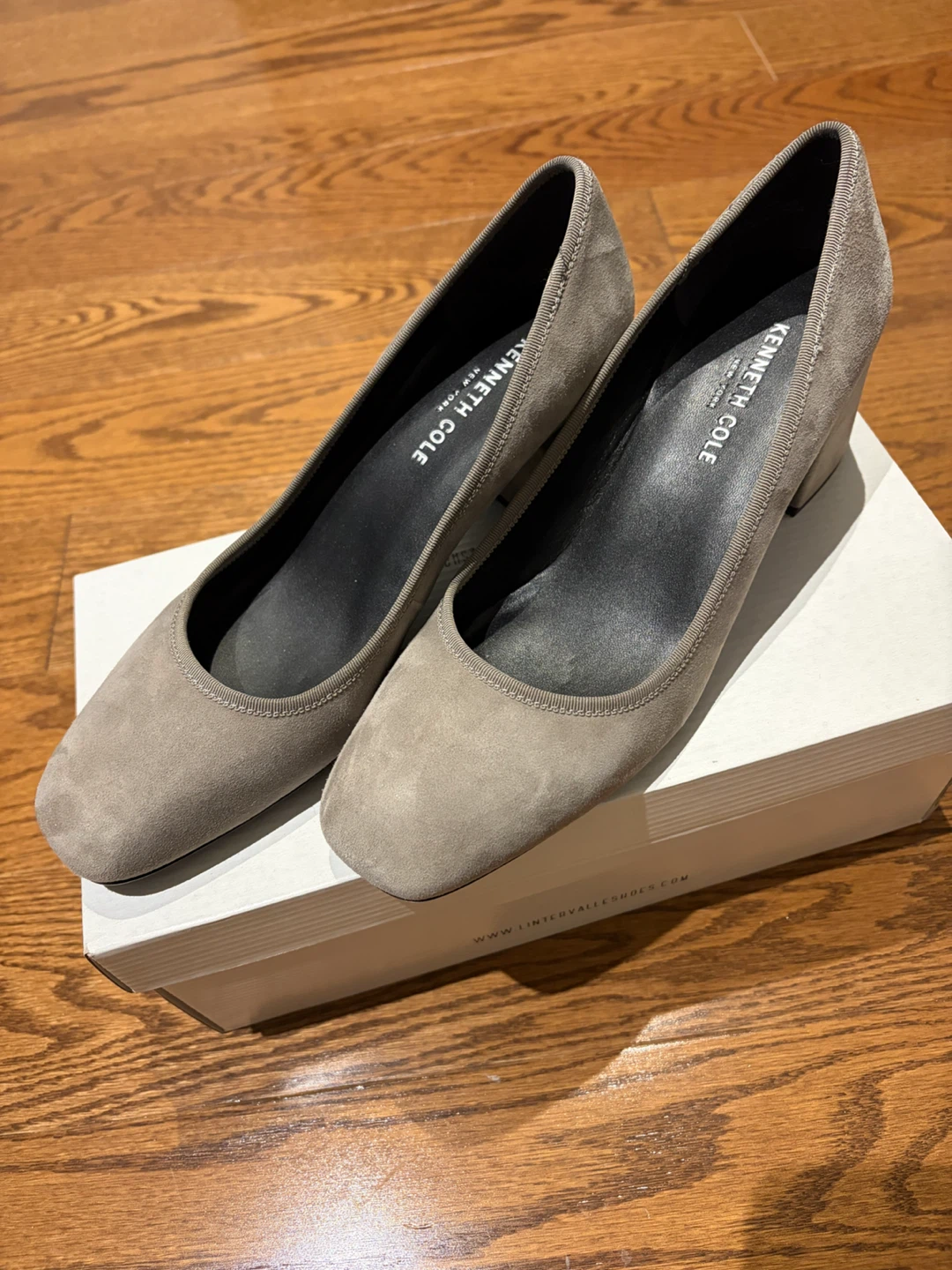 Kenneth Cole Suede Block Heels Size 7.5