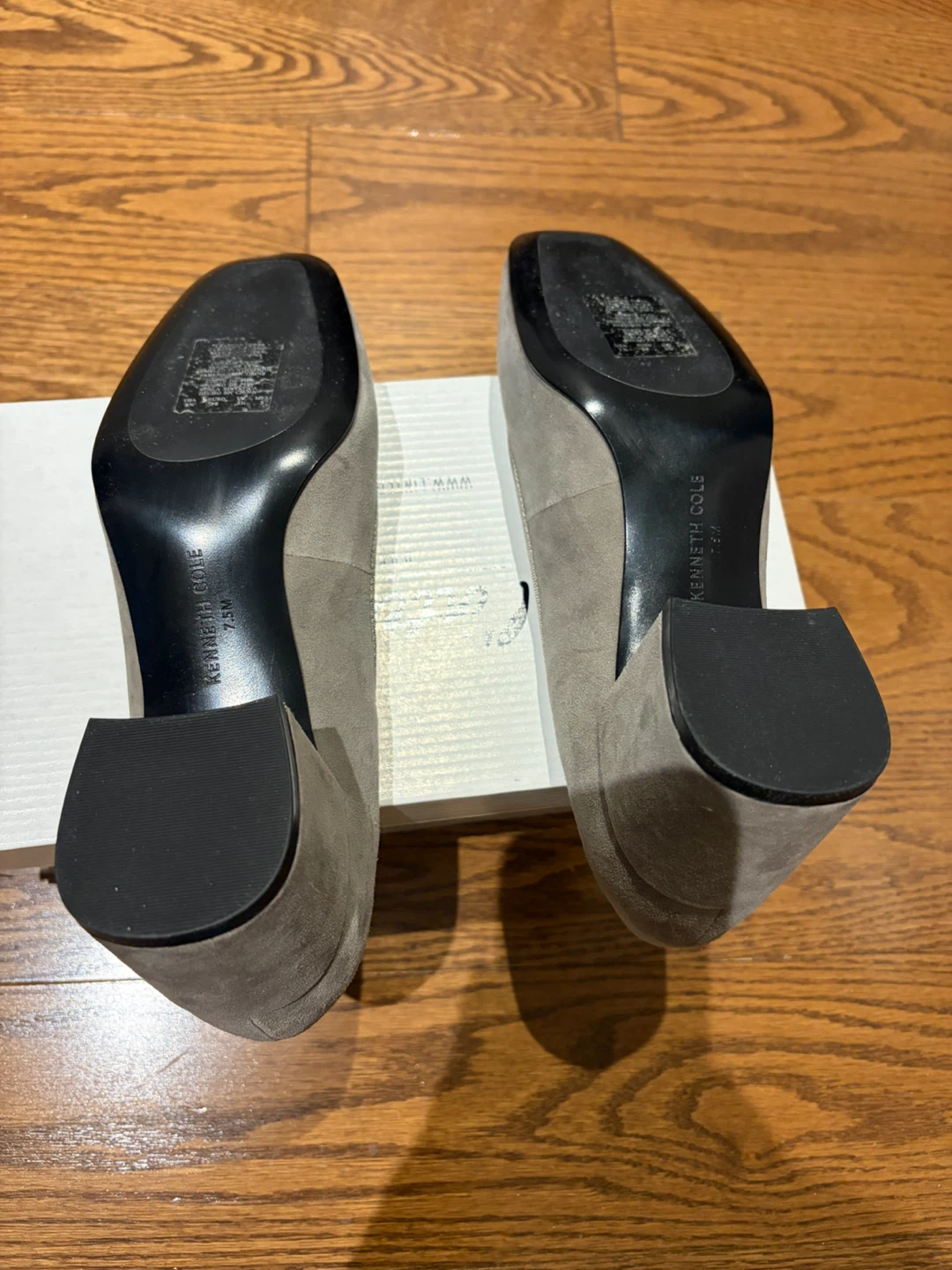 Kenneth Cole Suede Block Heels Size 7.5 - photo 3