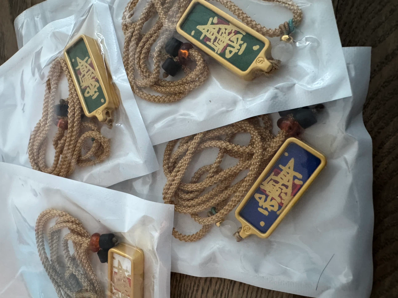 $2 for all 4 pieces pendant necklaces - photo 4