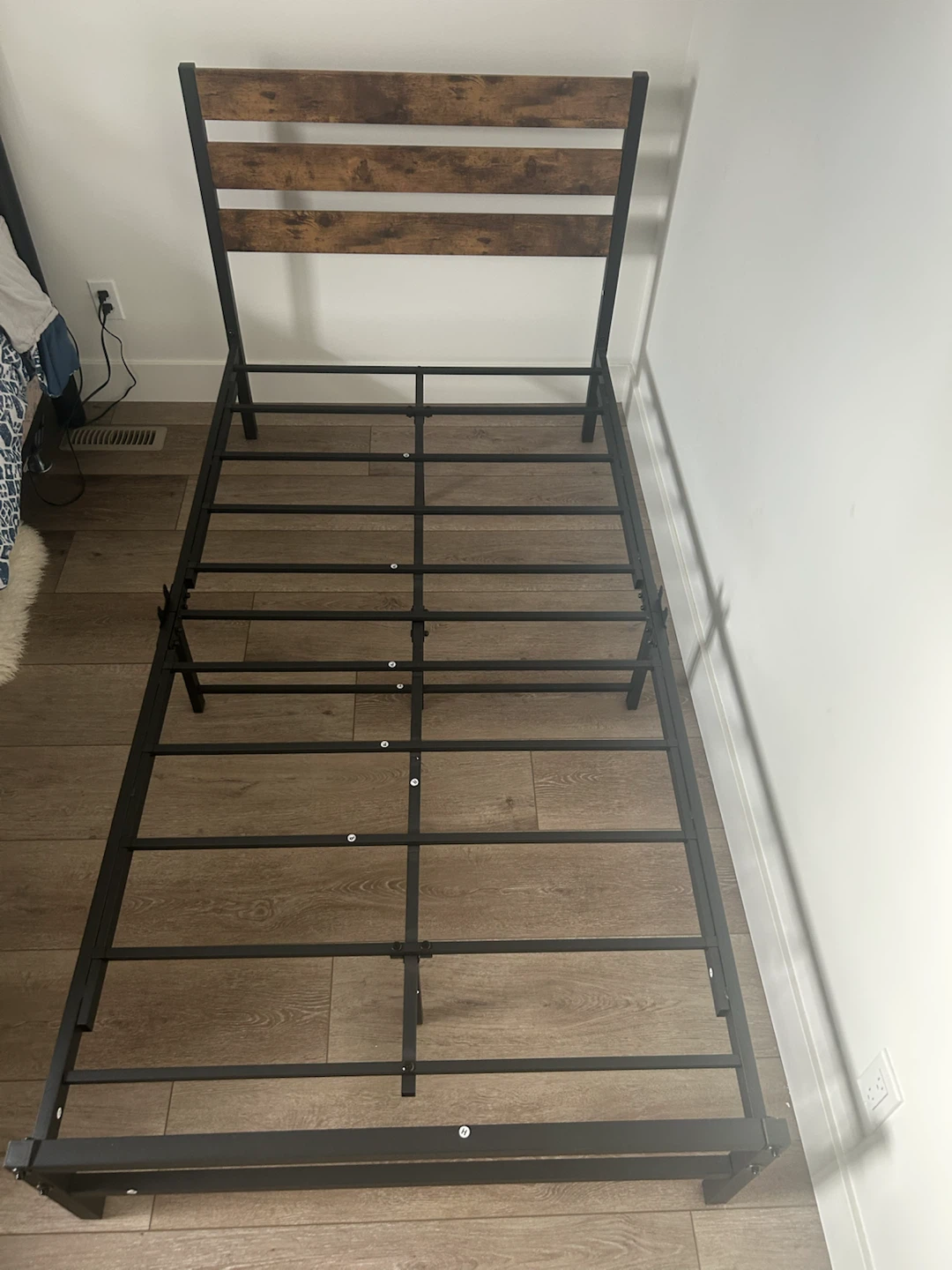 Twin size Metal Bed Frame with wood headboard